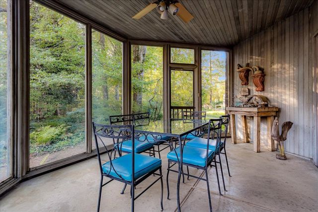 311 E CHERRY CIR, Memphis, TN 38117