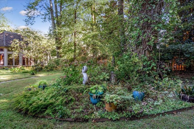 311 E CHERRY CIR, Memphis, TN 38117