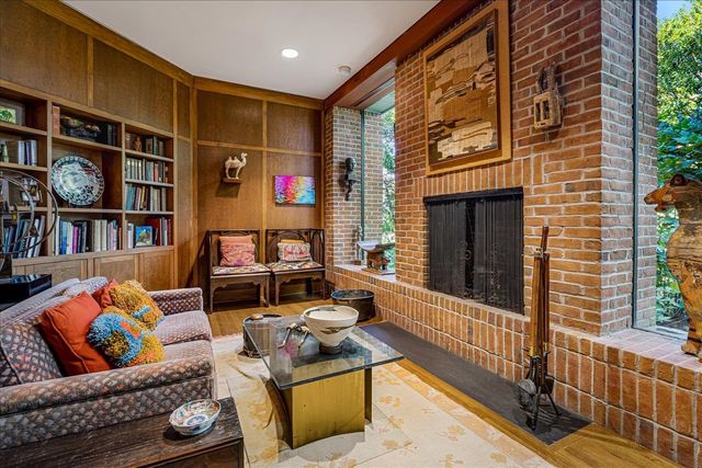 311 E CHERRY CIR, Memphis, TN 38117