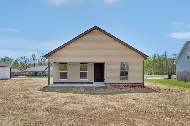 242 Green Meadow Dr, Smithville, TN 37166