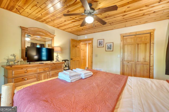 75 Carol Lane, Ellijay, GA 30540