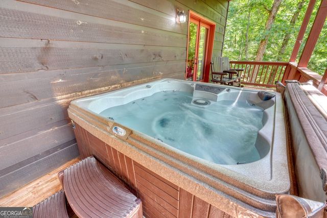75 Carol Lane, Ellijay, GA 30540