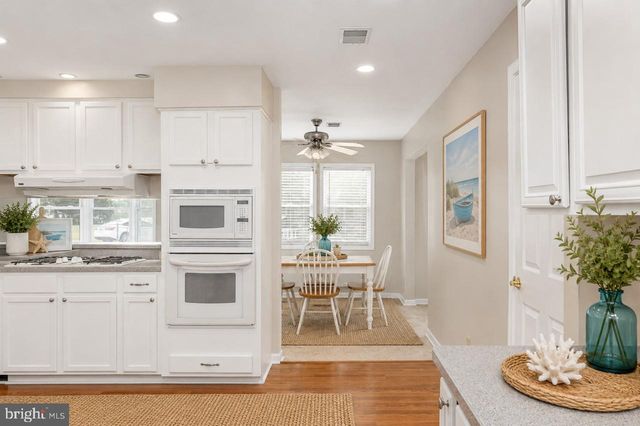 315 LAWRENCE LN, Colonial Beach, VA 22443