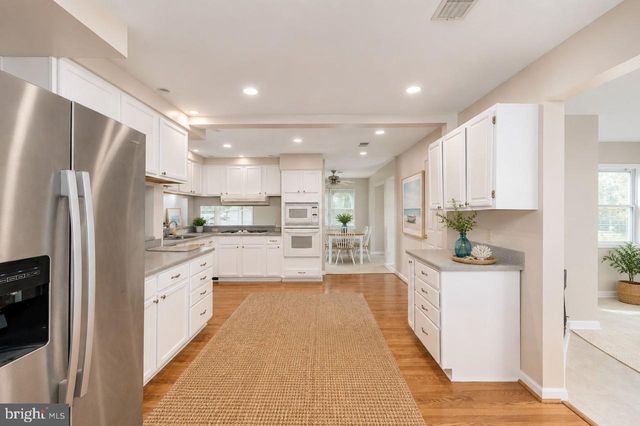 315 LAWRENCE LN, Colonial Beach, VA 22443