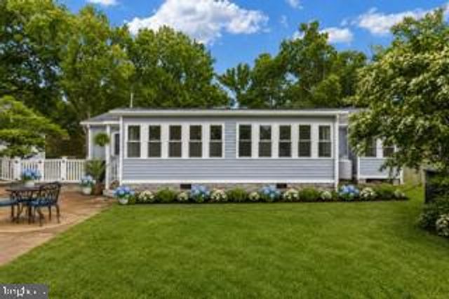 315 LAWRENCE LN, Colonial Beach, VA 22443