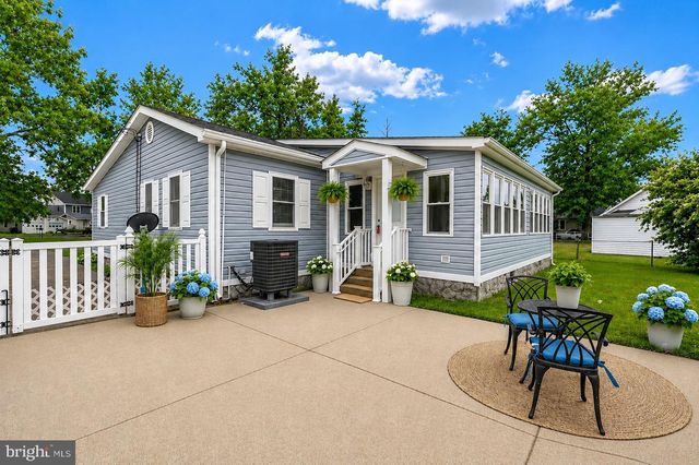 315 LAWRENCE LN, Colonial Beach, VA 22443