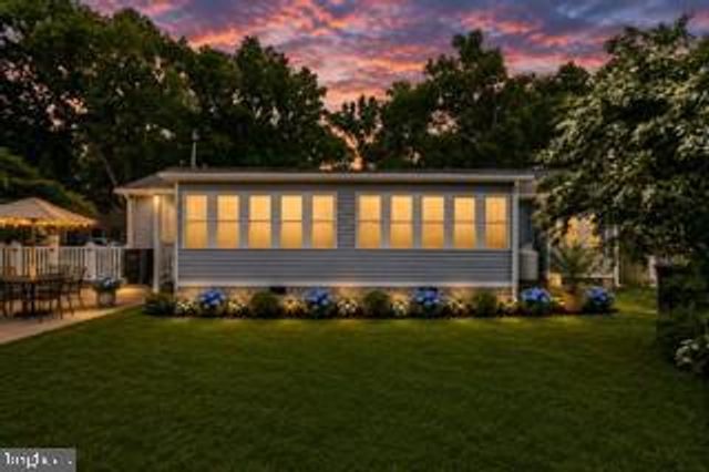 315 LAWRENCE LN, Colonial Beach, VA 22443