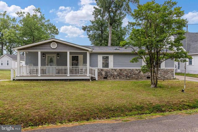 315 LAWRENCE LN, Colonial Beach, VA 22443