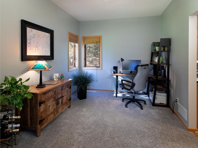 16265 Kenworth Court, Lakeville, MN 55044