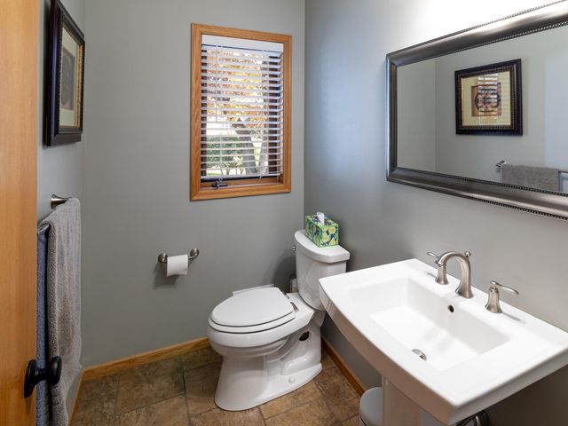 16265 Kenworth Court, Lakeville, MN 55044