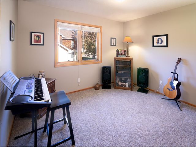16265 Kenworth Court, Lakeville, MN 55044