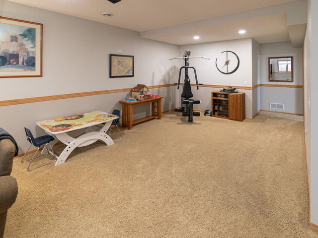 16265 Kenworth Court, Lakeville, MN 55044