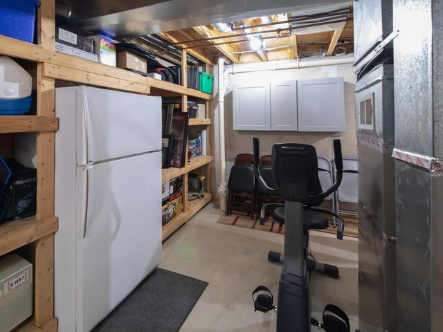 16265 Kenworth Court, Lakeville, MN 55044