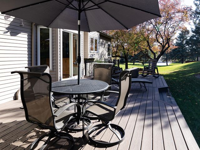 16265 Kenworth Court, Lakeville, MN 55044