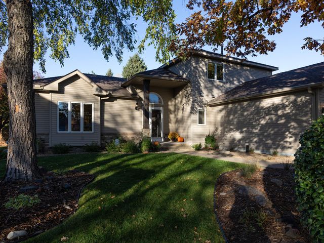 16265 Kenworth Court, Lakeville, MN 55044