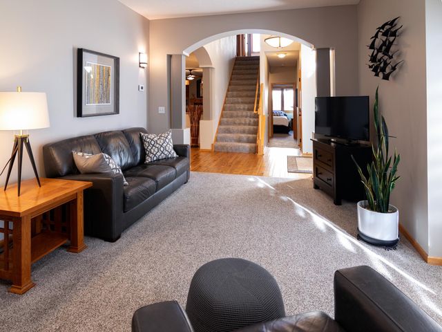 16265 Kenworth Court, Lakeville, MN 55044