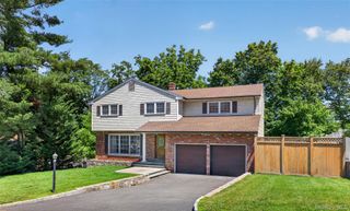 7 Overlook Road, Dobbs Ferry, NY 10522