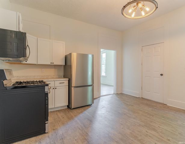 315 E Michigan Street, Evansville, IN 47711