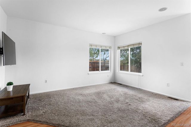 8026 S Yukon Way, Littleton, CO 80128