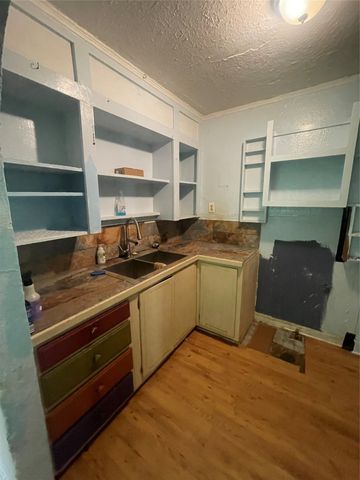 412 Cristler Avenue, Dallas, TX 75223