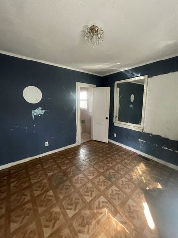 412 Cristler Avenue, Dallas, TX 75223