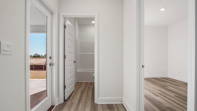 48 W Farm Owl Drive, Freeport, FL 32439