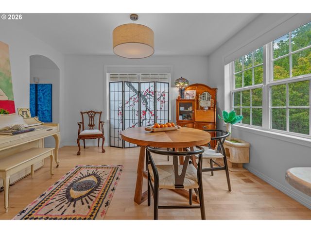 2314 Nw EDGEWOOD Pl 38, Portland, OR 97229