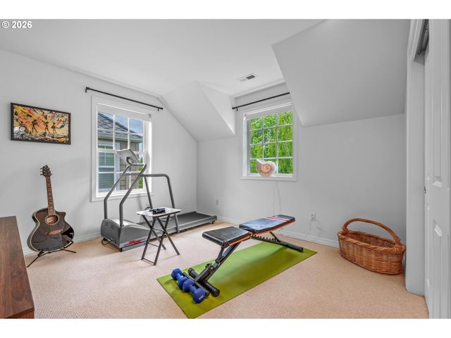 2314 Nw EDGEWOOD Pl 38, Portland, OR 97229