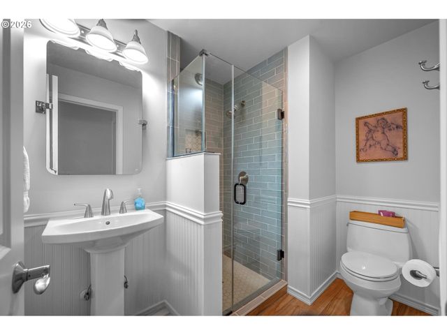 2314 Nw EDGEWOOD Pl 38, Portland, OR 97229