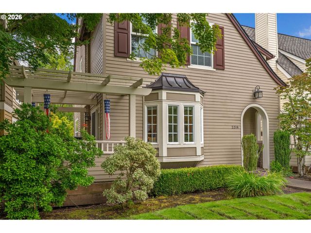 2314 Nw EDGEWOOD Pl 38, Portland, OR 97229