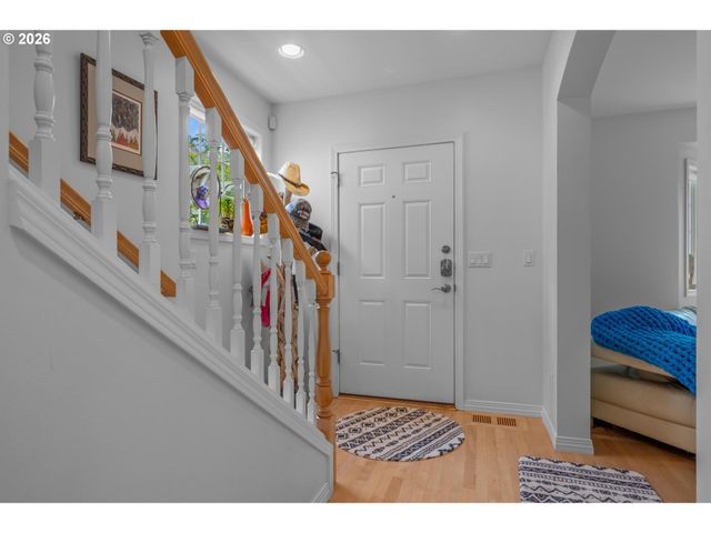 2314 Nw EDGEWOOD Pl 38, Portland, OR 97229