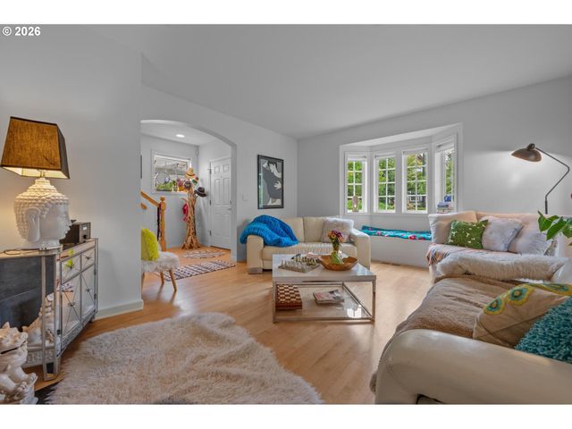 2314 Nw EDGEWOOD Pl 38, Portland, OR 97229