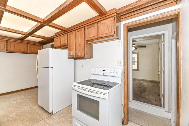 4032 N 92nd STREET, Milwaukee, WI 53222