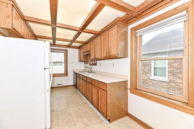 4032 N 92nd STREET, Milwaukee, WI 53222