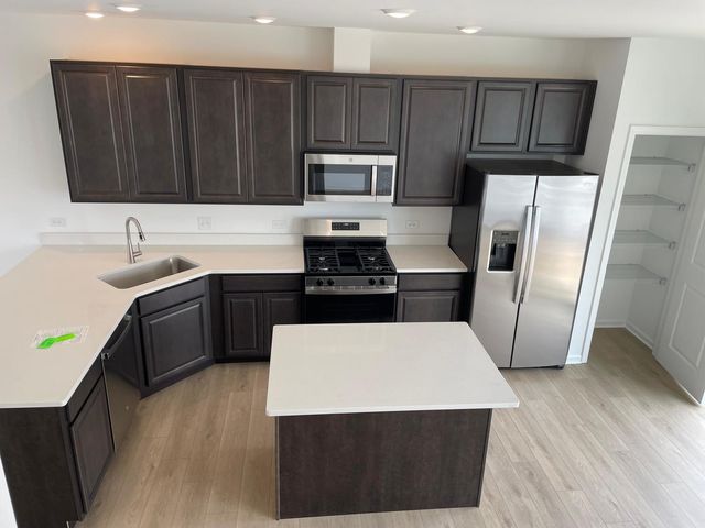 14936 S McCarthy Circle, Plainfield, IL 60544