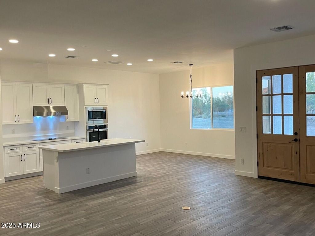 231xx W Gloria Lane, Wittmann, AZ 85361 — photo 4