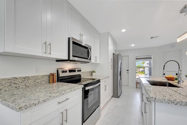 3871 Patio Court 1, Palm Springs, FL 33461