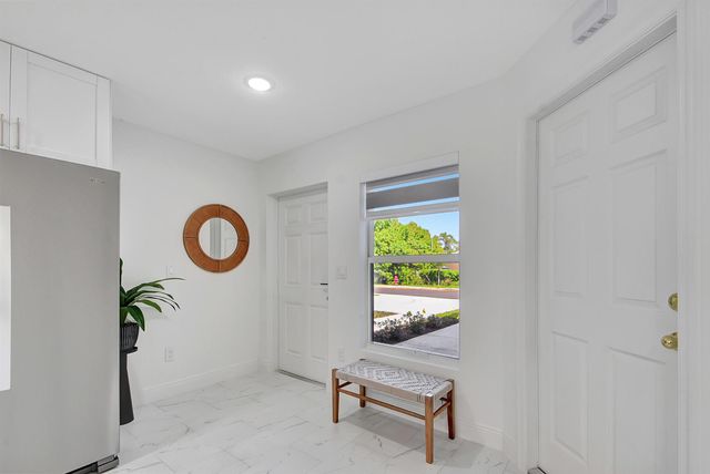 3871 Patio Court 1, Palm Springs, FL 33461