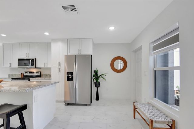 3871 Patio Court 1, Palm Springs, FL 33461