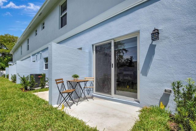 3871 Patio Court 1, Palm Springs, FL 33461