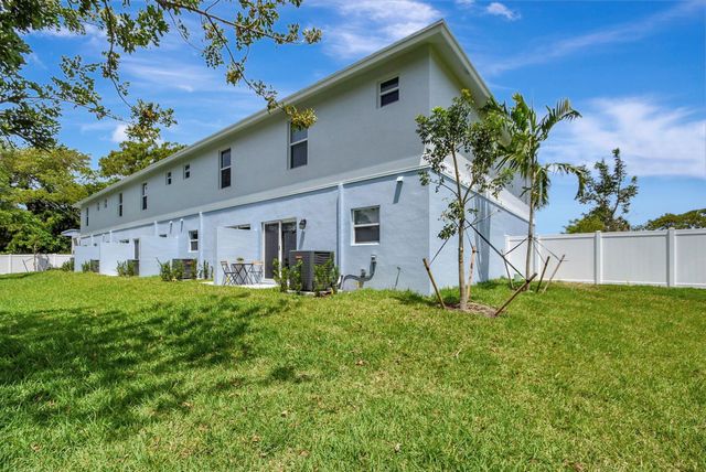 3871 Patio Court 1, Palm Springs, FL 33461