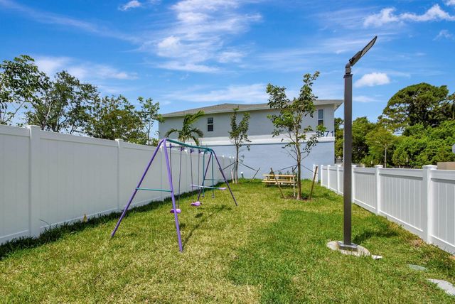 3871 Patio Court 1, Palm Springs, FL 33461