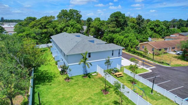 3871 Patio Court 1, Palm Springs, FL 33461