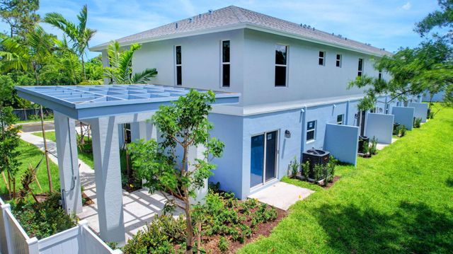 3871 Patio Court 1, Palm Springs, FL 33461