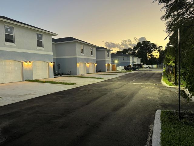 3871 Patio Court 1, Palm Springs, FL 33461