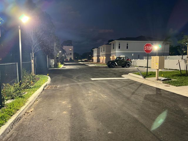 3871 Patio Court 1, Palm Springs, FL 33461