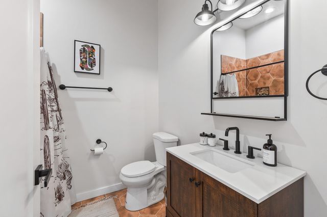1222 Gallatin Ave, Nashville, TN 37206