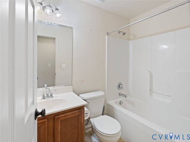 7306 Statesman Blvd, Bowling Green, VA 22546