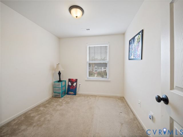 7306 Statesman Blvd, Bowling Green, VA 22546