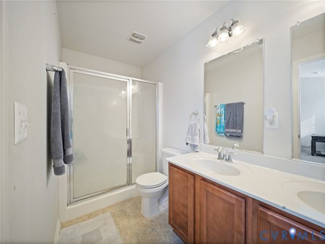 7306 Statesman Blvd, Bowling Green, VA 22546